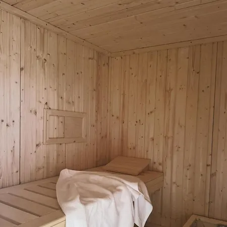 Harmony Homes - Le Bleu - Indoor Pool Sauna & * Le Planquay