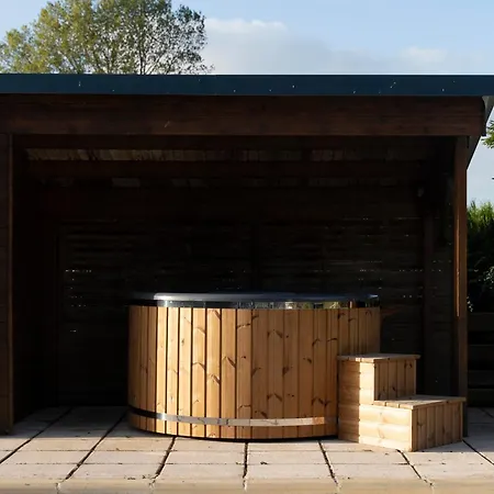 Harmony Homes - Le Bleu - Indoor Pool Sauna & Semesterbostad *